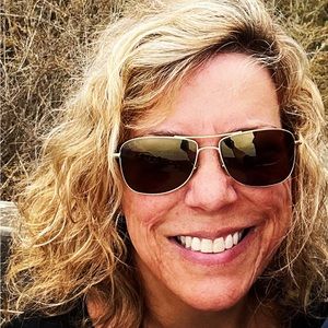 Meet your Posher, Monica